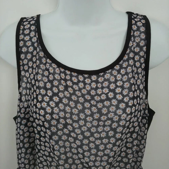 Smart Set Semi-Sheer High-Low Sleeveless  Blouse, M - Picture 2 of 5